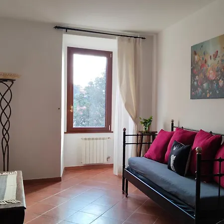 L'arco Nel Borgo Sacrofano