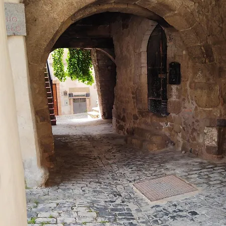 L'arco Nel Borgo