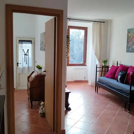 L'arco Nel Borgo Sacrofano